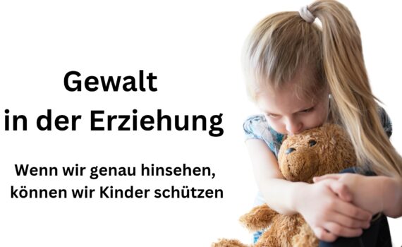 Ein Kind das traurig seinen Teddy im Arm hält